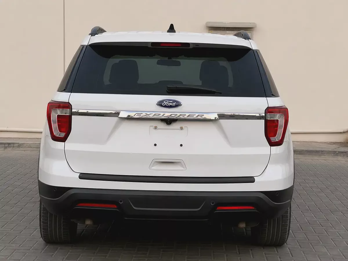 AED725 P.M |  Ford Explorer Base 2018 | GCC Specs | 3.5L V6  | Well Maintained-7-7