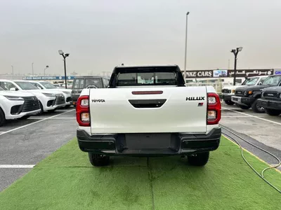 Toyota Hilux Toyota Hilux Gr Sport 4,0L Model 2026 Spec Saudi-13