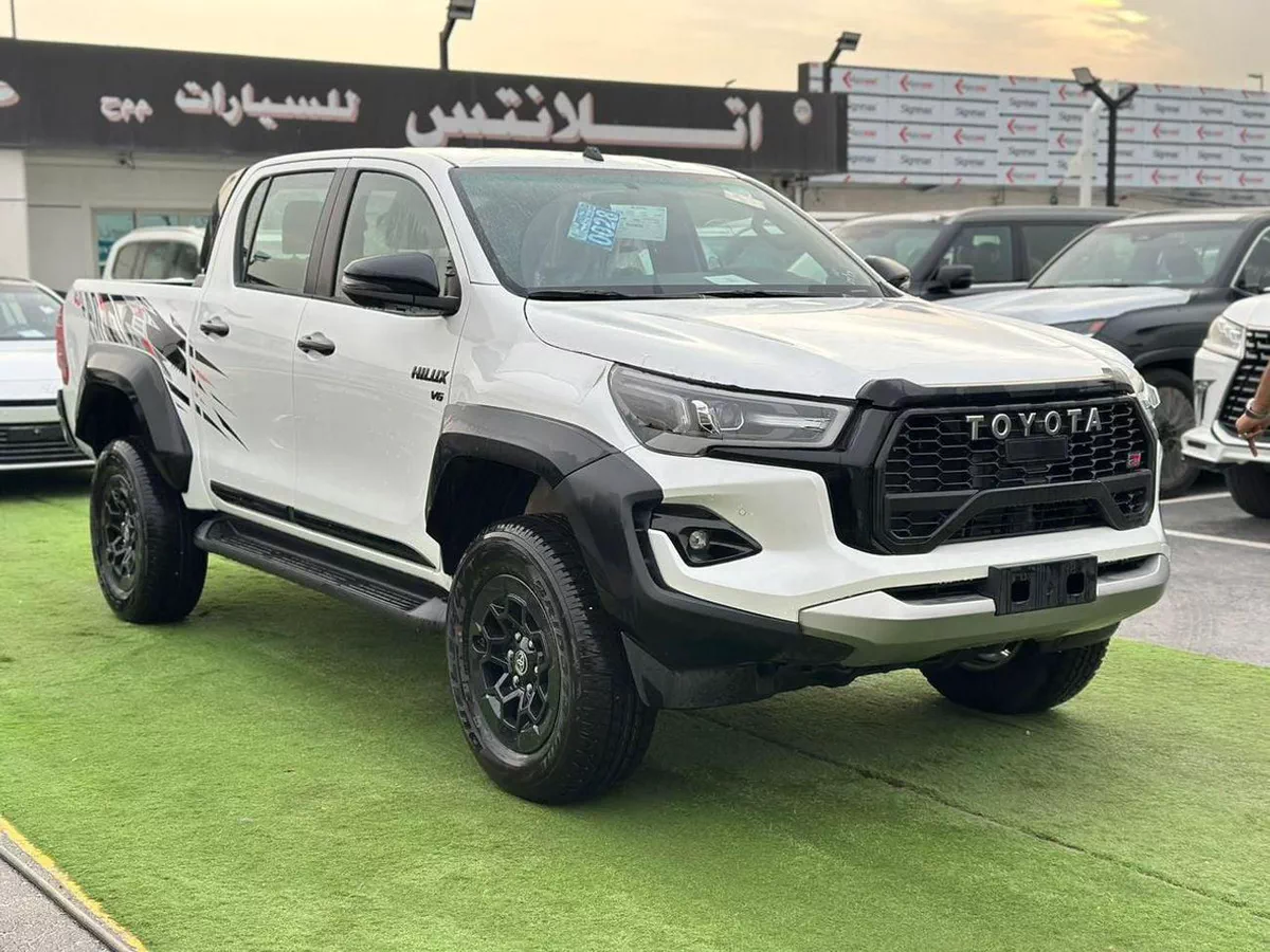 Toyota Hilux Toyota Hilux Gr Sport 4,0L Model 2026 Spec Saudi-1-0