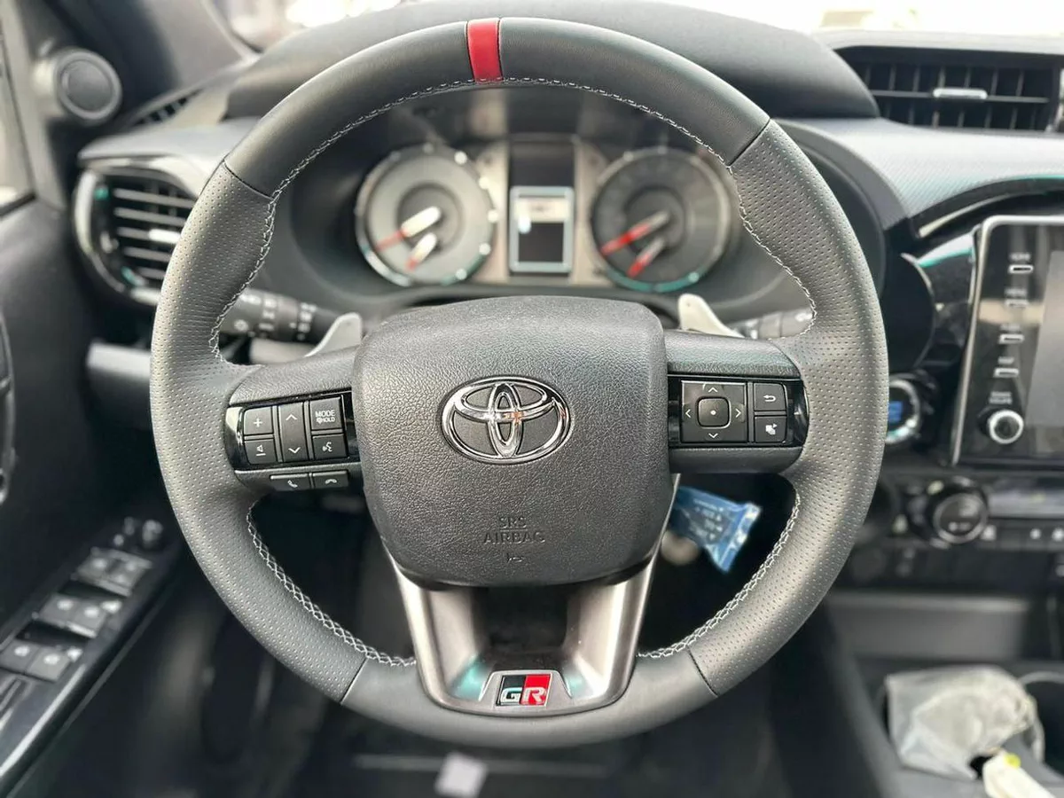 Toyota Hilux Toyota Hilux Gr Sport 4,0L Model 2026 Spec Saudi-3-0