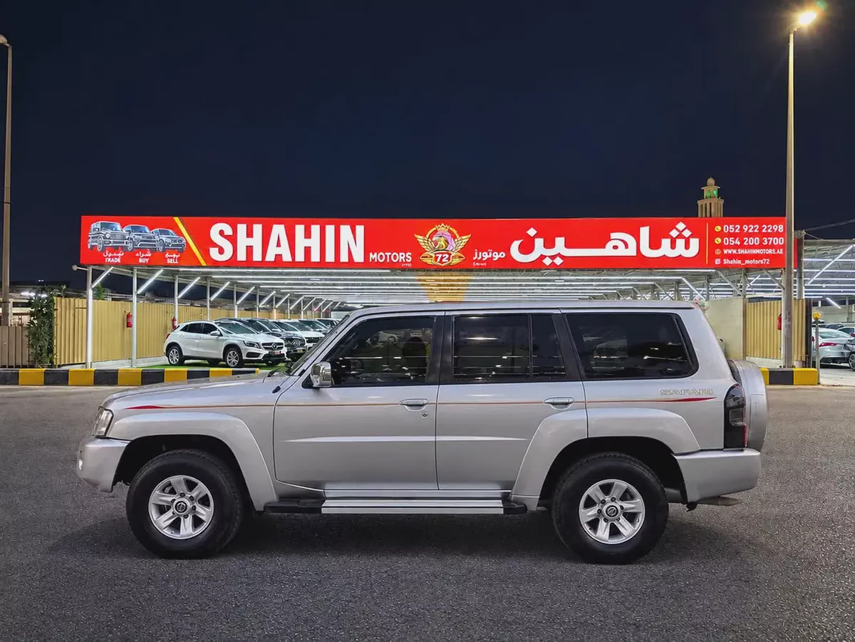 2014 Nissan Patrol Safari Super Safari GCC Specs-2-2