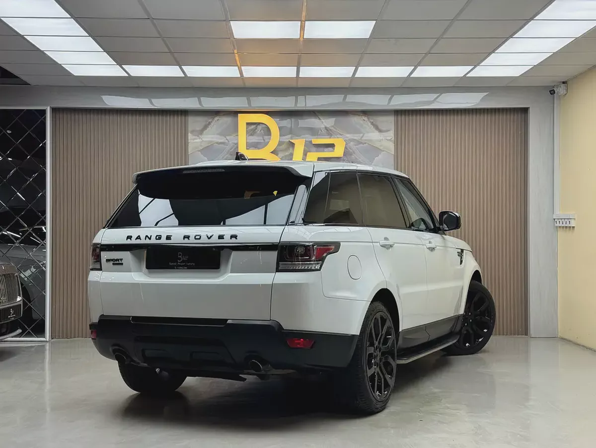 2017 Land Rover Range Rover Sport Supercharged Dynamic - Performance SUV-3-3