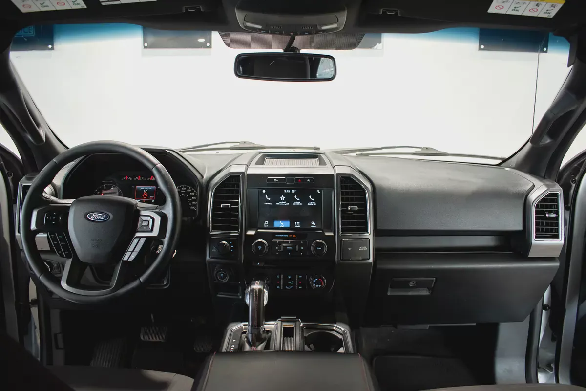 Ford F-150 Pickup 2018 | no accident no paint | Reliable | Excellent Condition-9-9