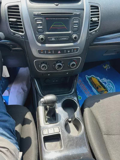 Kia Sorento EX 2014 - American Specs - Well Maintained-11