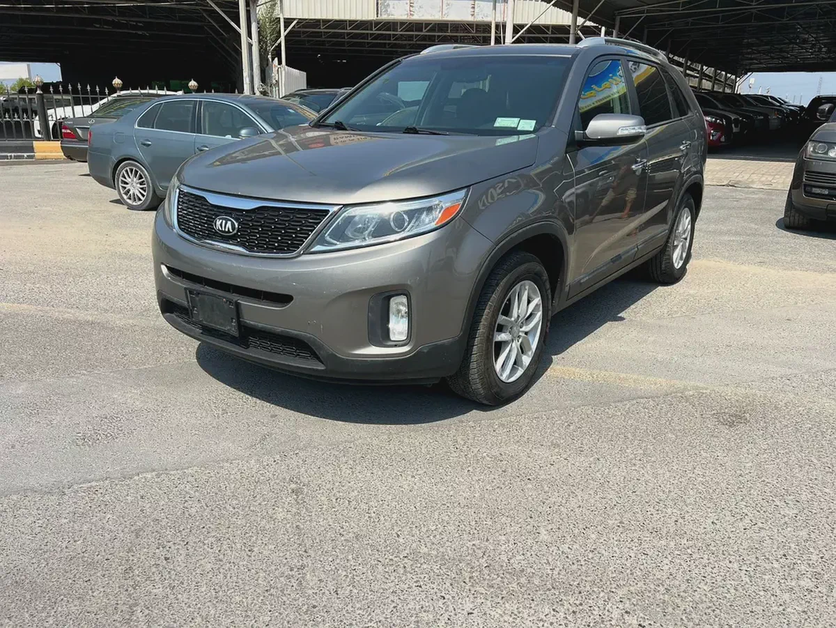 Kia Sorento EX 2014 - American Specs - Well Maintained-2-2