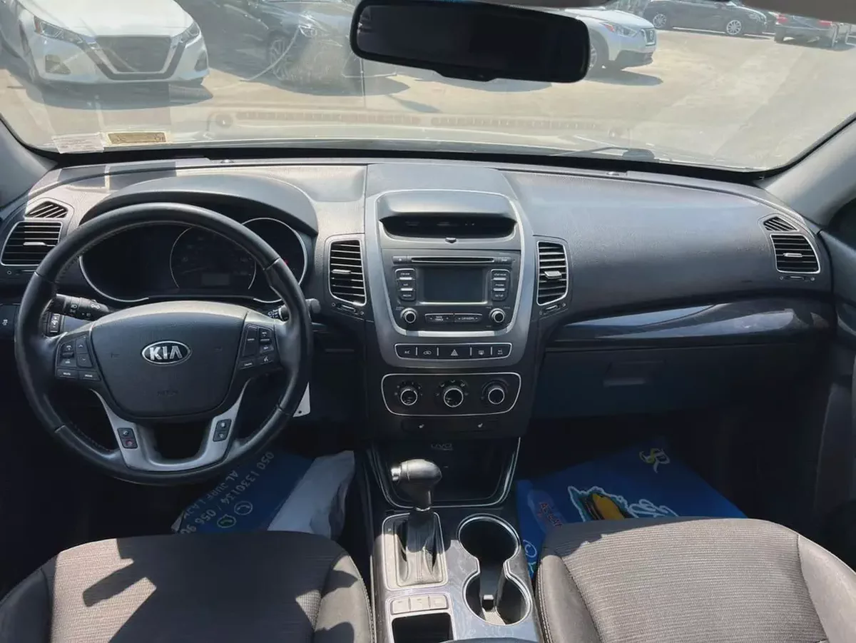 Kia Sorento EX 2014 - American Specs - Well Maintained-8-8