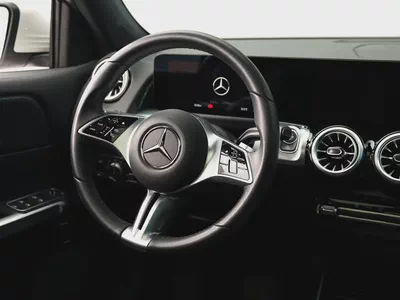 2023 Mercedes-Benz GLB 200 - LOW MILEAGE | PERFECT CONDITION-7