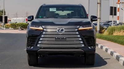 Lexus LX700h VIP-4