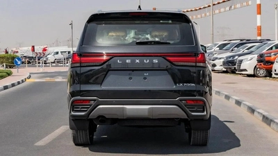 Lexus LX700h VIP-14