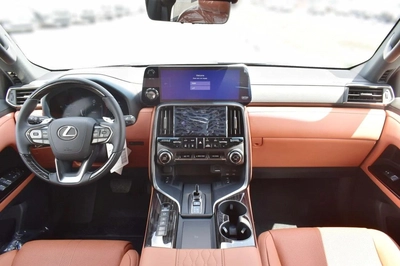 Lexus LX700h VIP-18