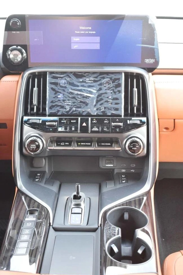 Lexus LX700h VIP