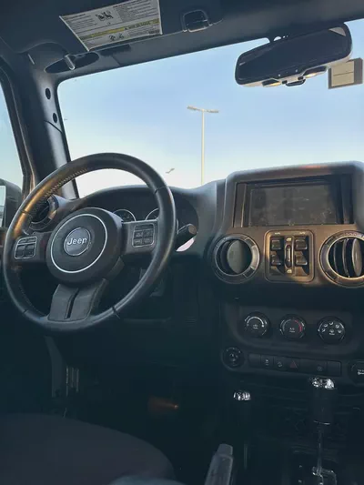 Jeep Wrangler Sahara 2017 American Specs - Off-Road Ready-7
