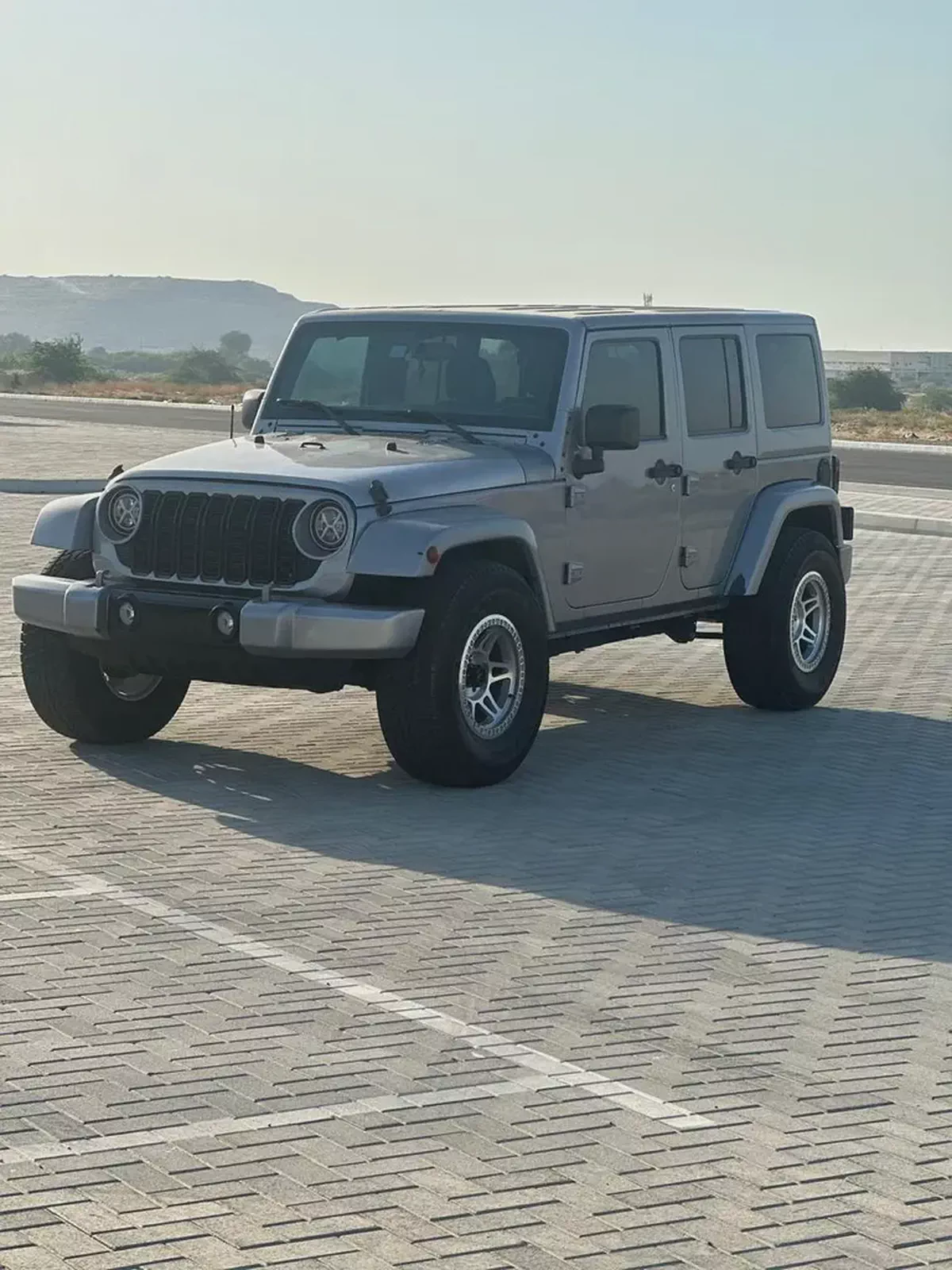 Jeep Wrangler Sahara 2017 American Specs - Off-Road Ready-2-2