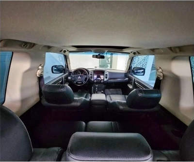 Mitsubishi Pajero GLS HIGHLINE PLATINUM 3.8L-6CYL 2DR - FULL OPTION FULLY SERVICE. Al Habtoor Motors-7