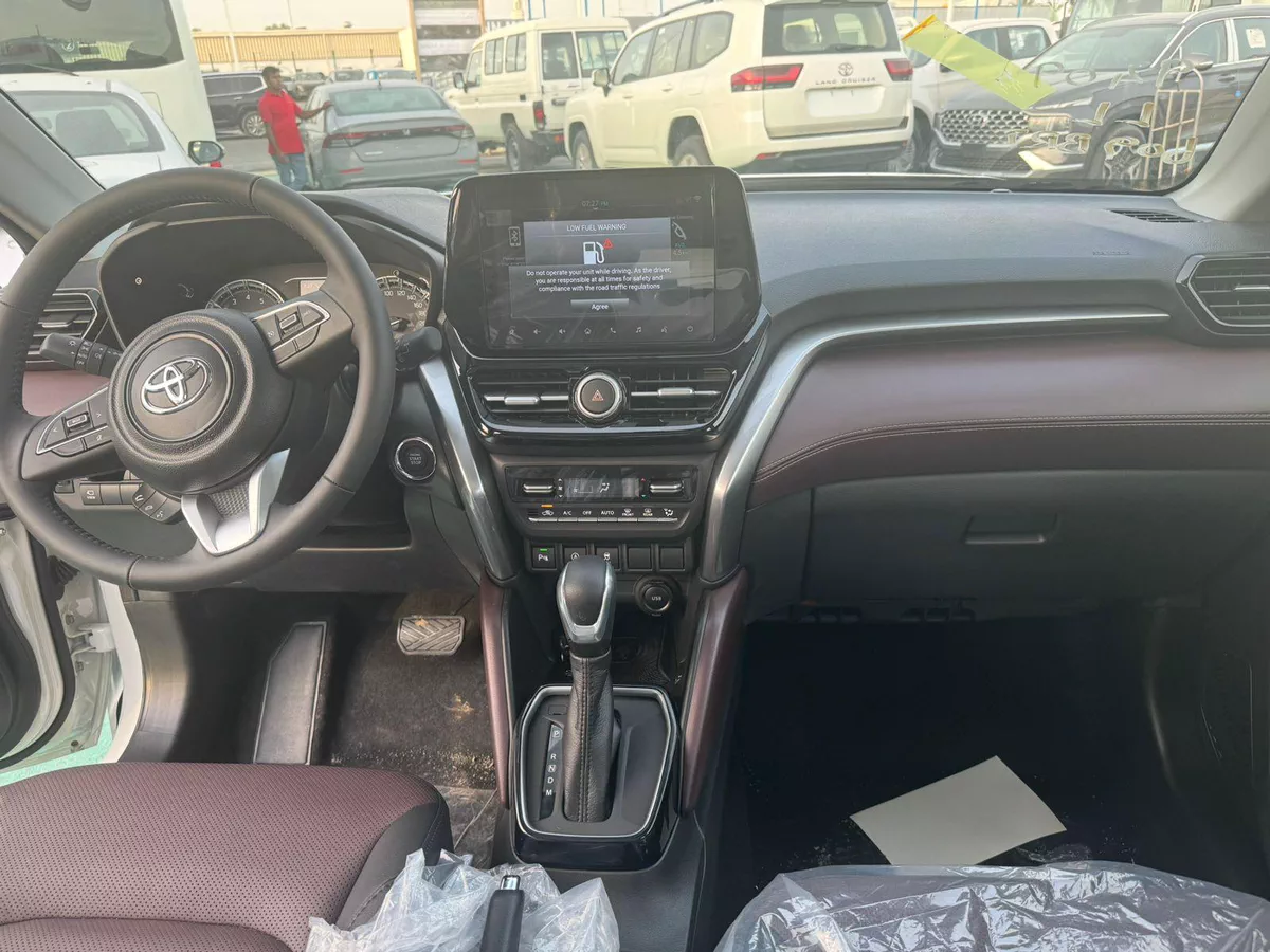 New 2026 Toyota Urban crusir-17-17