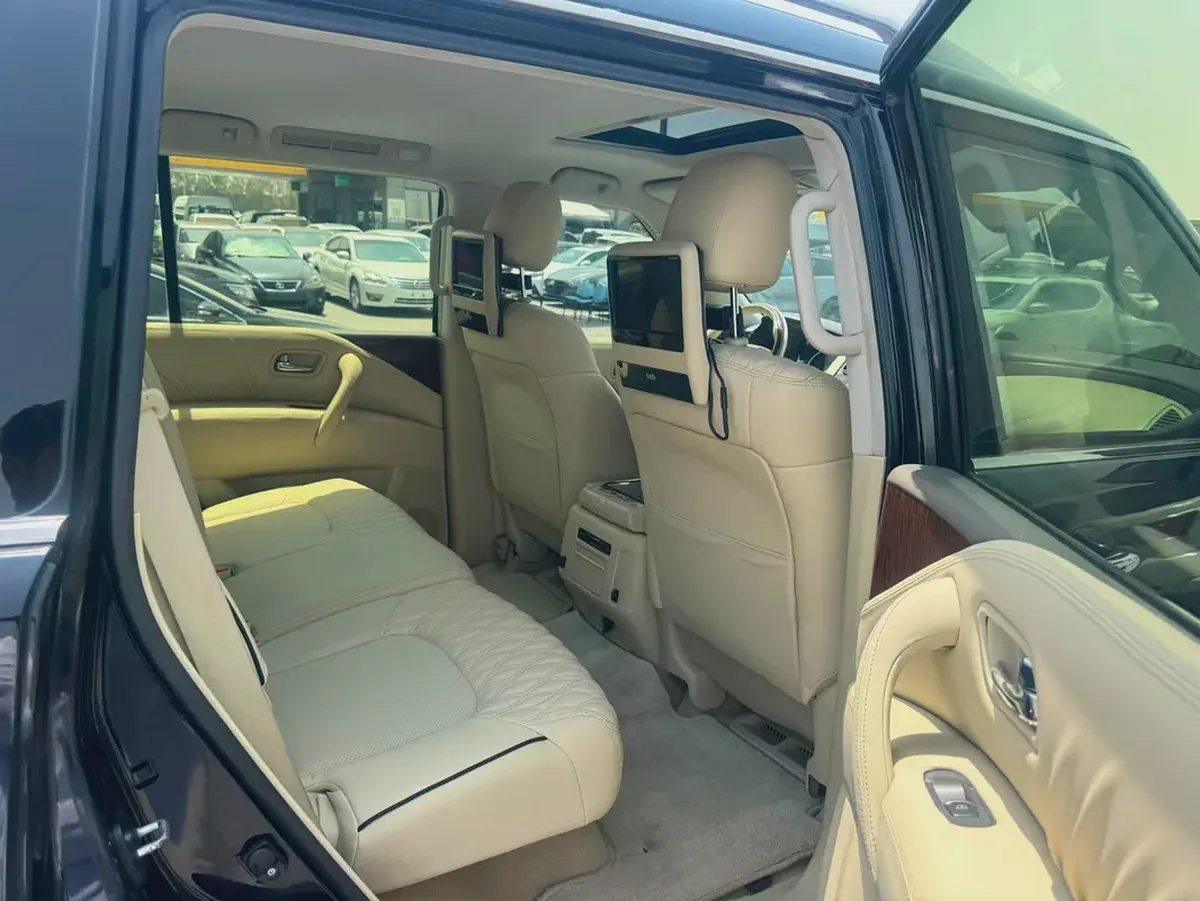 Nissan Patrol SE 2018 | GCC Specs  fullopshin balck color-4-4