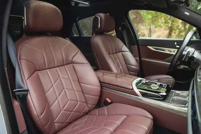 2025 BMW 740i MASTER CLASS | GCC | 16,342 KM | 5 YEARS WARRANTY | BROOKLYN GREY | AED 375,000/--12