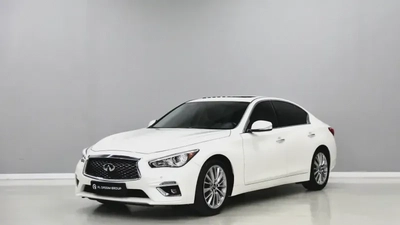 Infiniti Q50-9