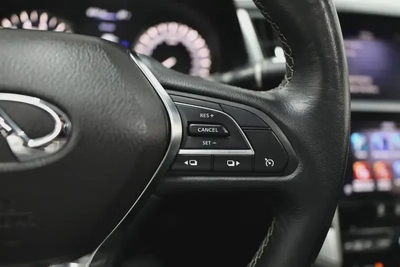 Infiniti Q50-4