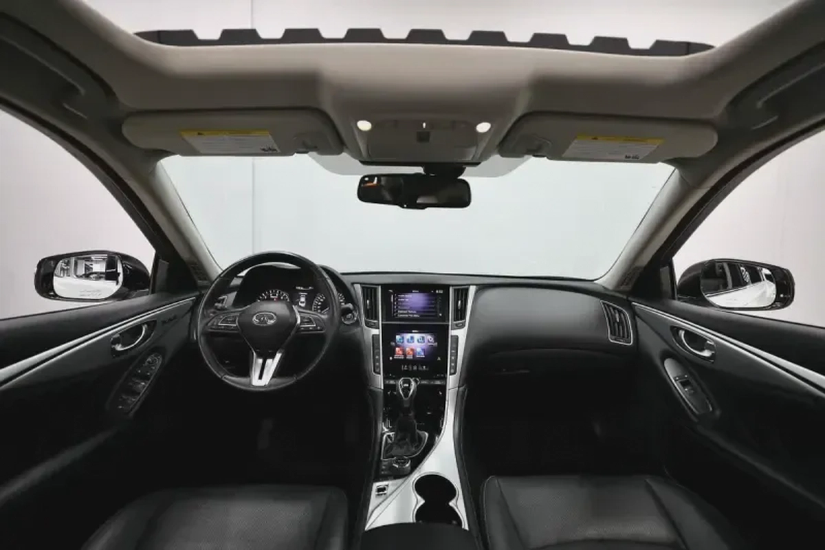 Infiniti Q50