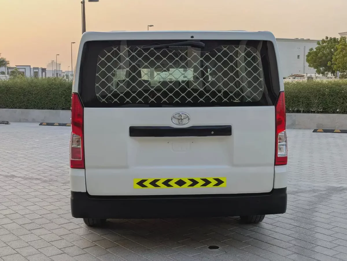2021 Toyota Hiace Panel Van | GCC Specs | Low Mileage | Reliable Workhorse Premium Agency Condition-14-14