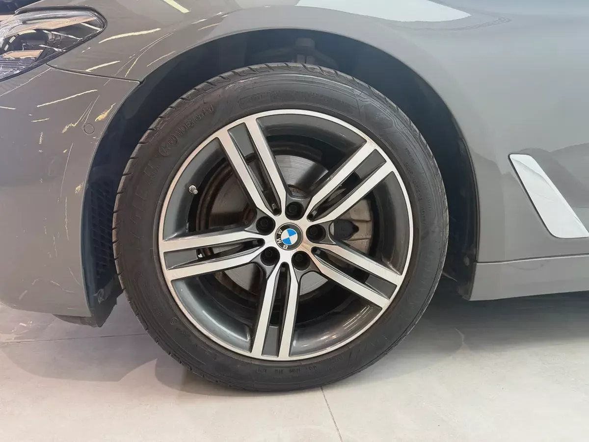 2021 BMW 520i | GCC Specs | Well Maintained | Premium Interior-7-7