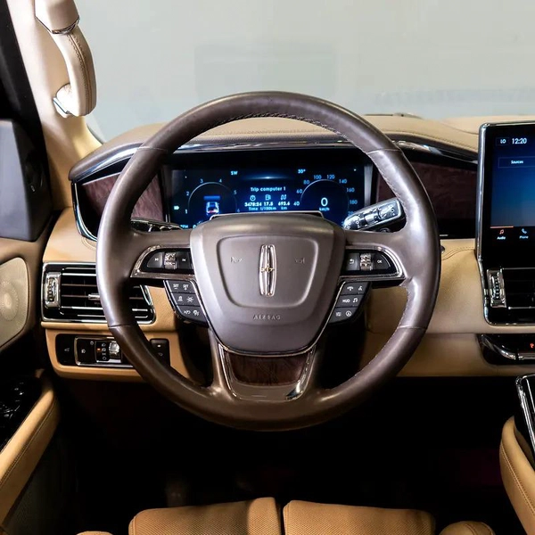 AED 3,257P.M • 0% Downpayment • Navigator Reserve • 1 year warranty