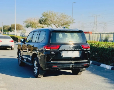 LC 300 GXR 3.5L GCC 2026 BRAND NEW FOR EXPORT-4