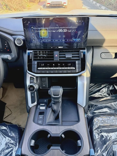 LC 300 GXR 3.5L GCC 2026 BRAND NEW FOR EXPORT-11