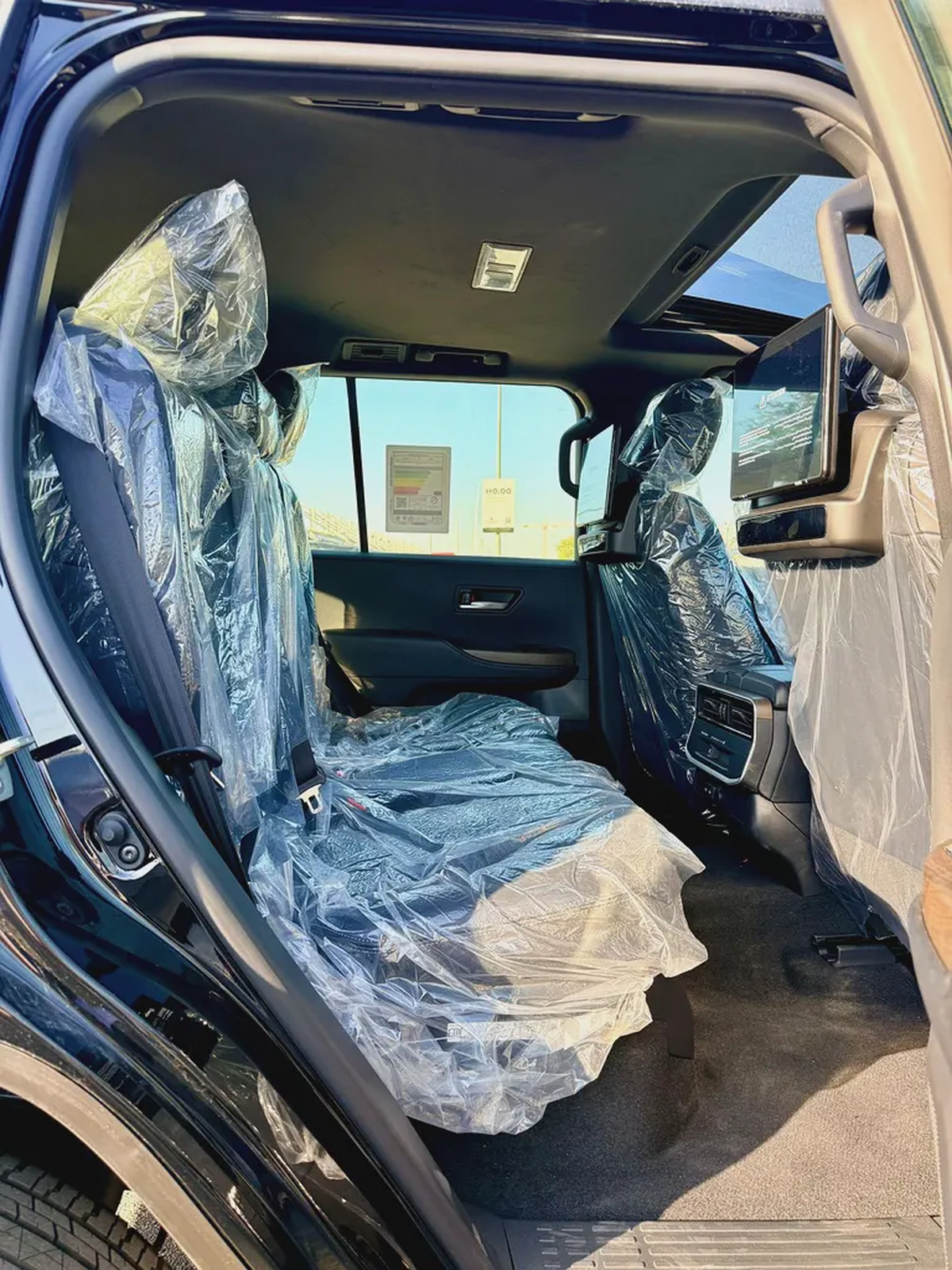 LC 300 GXR 3.5L GCC 2026 BRAND NEW FOR EXPORT-9-9