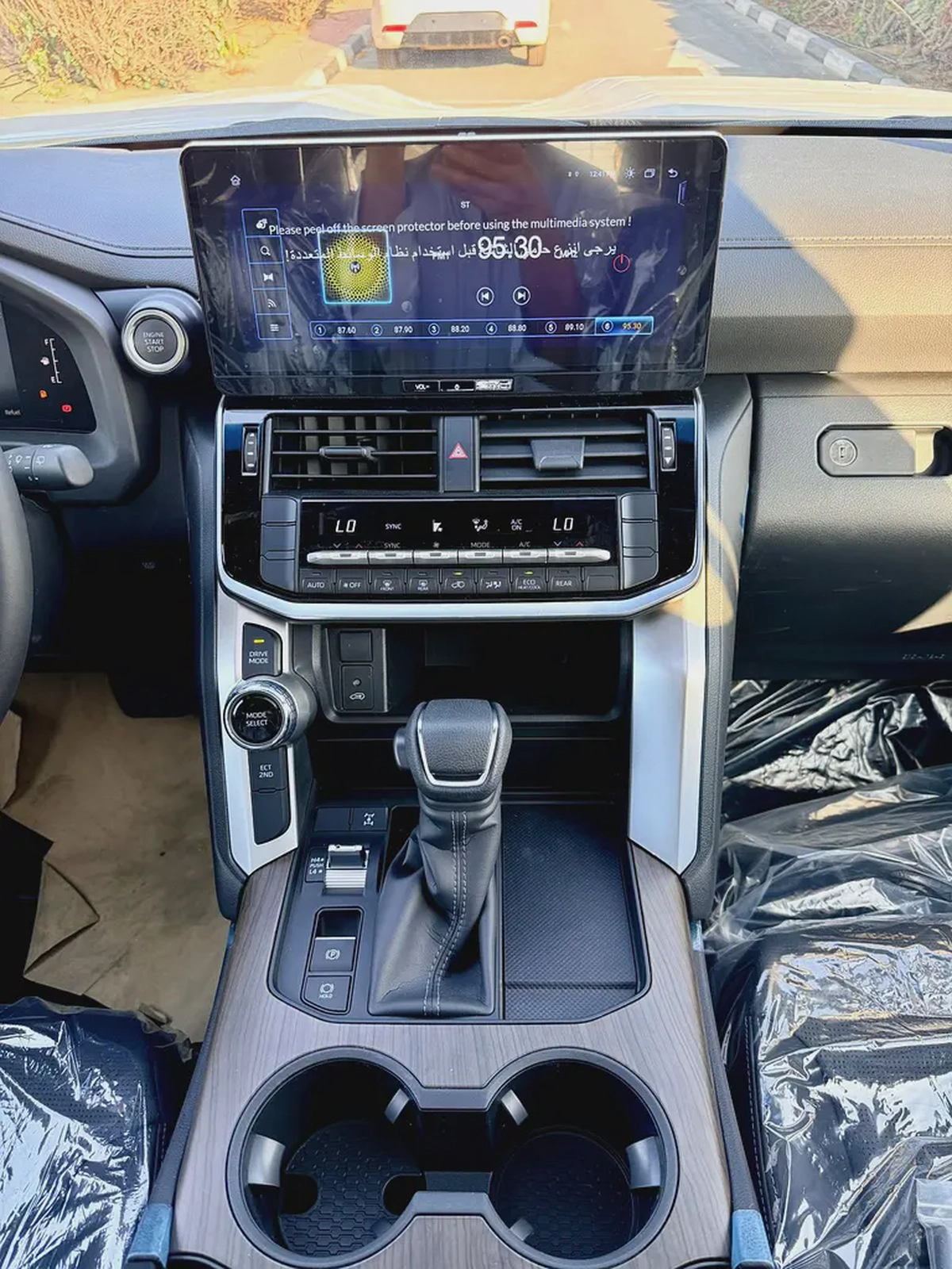 LC 300 GXR 3.5L GCC 2026 BRAND NEW FOR EXPORT-11-11