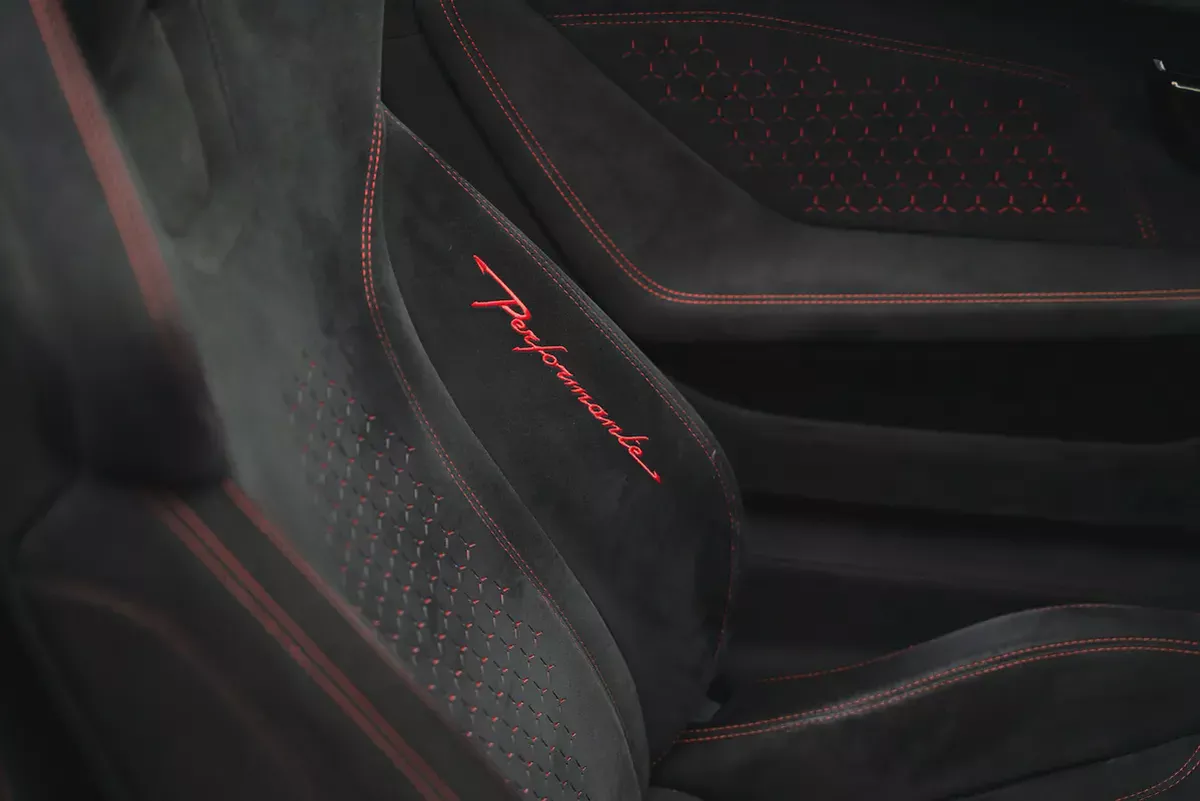 2019 LAMBORGHINI HURACAN PERFORMANTE SPYDER WITH WARRANTY AND SERVICE CONTRACT-11-11