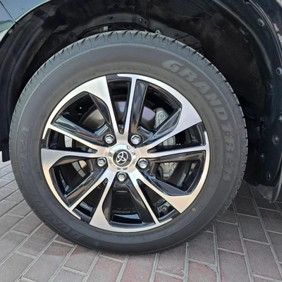 Toyota Land Cruiser TOYOTA LANDCRUISER VXR V8 5.7-1