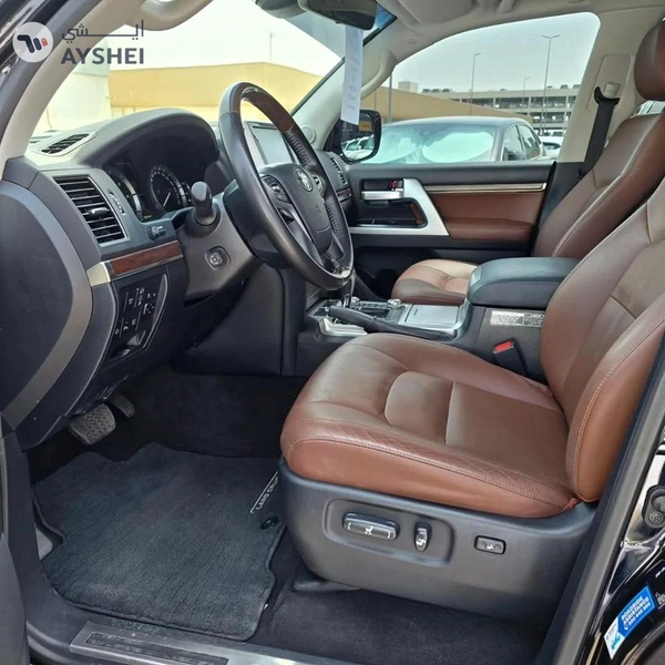 Toyota Land Cruiser TOYOTA LANDCRUISER VXR V8 5.7