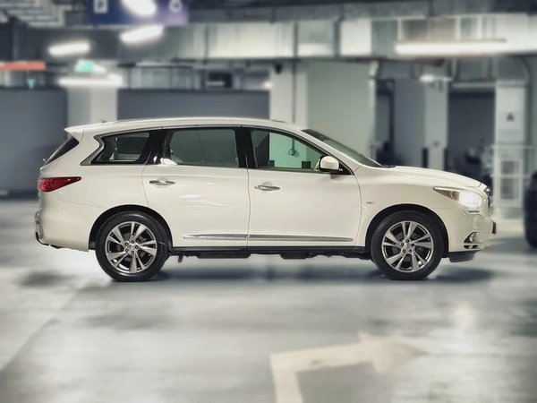 GCC, JX35 2013, Top of the range, Full service history