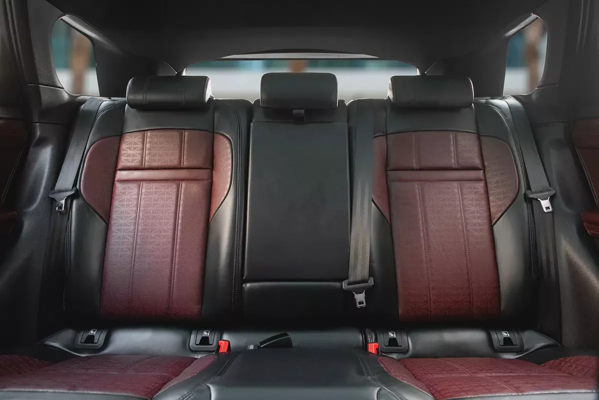 2,448 P.M |  Range Rover Evoque | 0% Downpayment | FULL LAND ROVER HISTORY-11-11