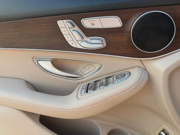 2020  Mercedes-Benz GLC 300 4MATIC  Panoramic