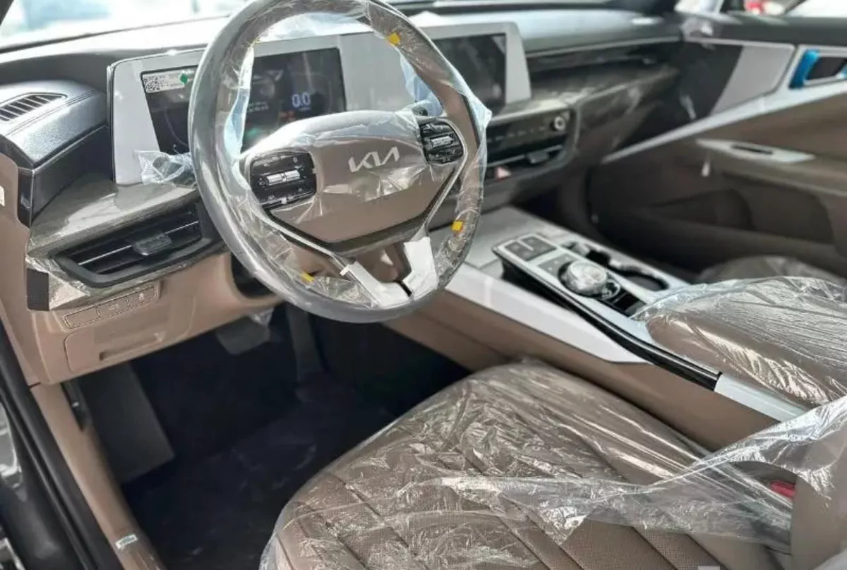 2026 Kia K8-1-1