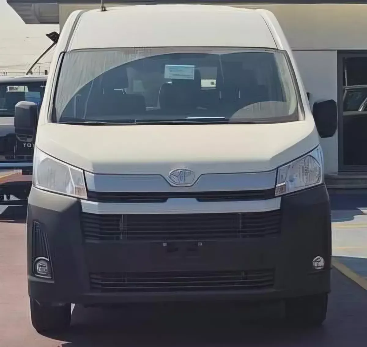 Toyota Hiace GLX 2026 GCC Cash, Bank  Without Bank availble