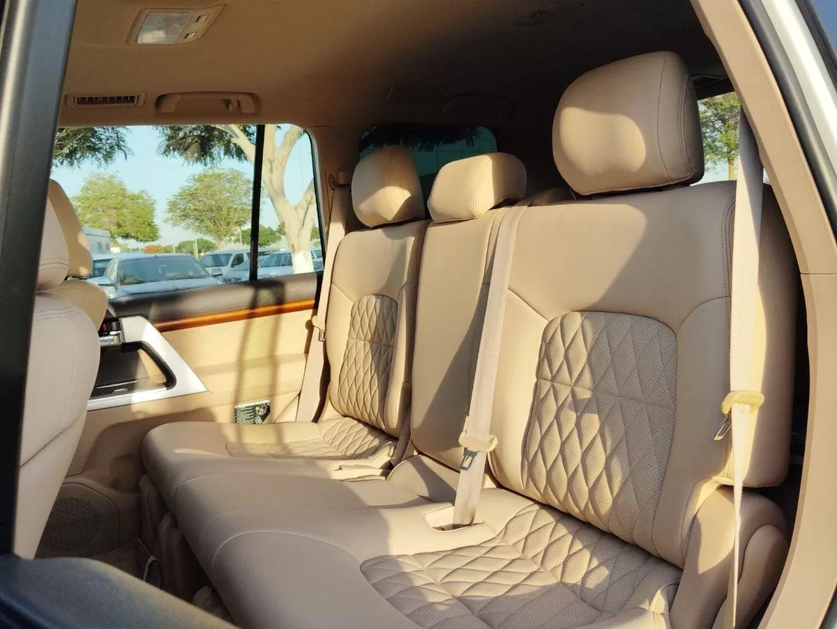 Toyota Land Cruiser GXR-10-0