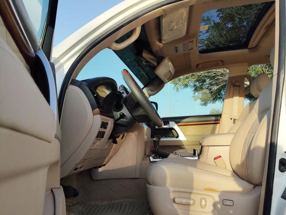 Toyota Land Cruiser GXR-12-0