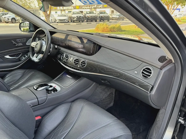 Mercedes Benz S63 AMG 2018 - 6 Buttons - 4.5 Auction Grade - Japan Import - Clean Title
