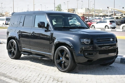LAND ROVER DEFENDER SE V8 2024 | BLACK-0