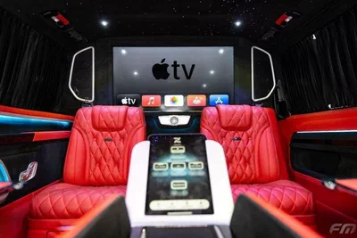 Mercedes Benz V 250 AVANTGARDE/E VIP BUSINESS VAN –  FULL LUXURY OPTION | BRAND NEW | GCC | 2023-5