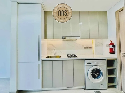 Best layout •• kitchen appliances •• chiller free •• spacious unit-13