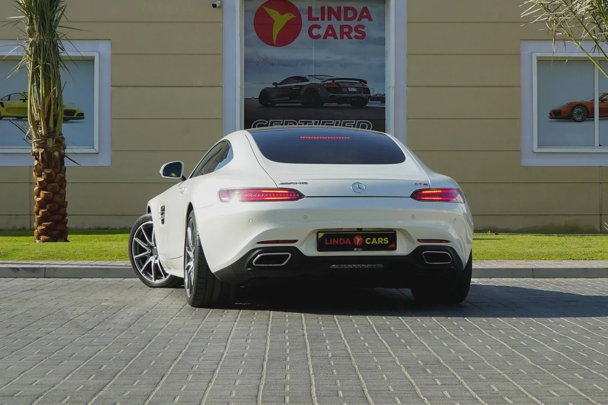 Mercedes-Benz AMG GT 2016-2-2