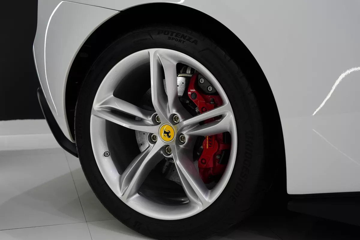 Ferrari 296 GTS 2024-16-16