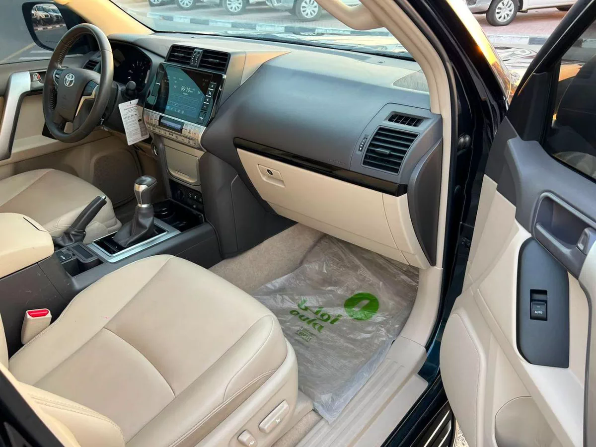 Toyota Prado TX-L 2022 Toyota Prado Full Option 4.0L V6 - AWD 4x4 - Electric Seat - Rear CAM & Sensors - Cool Box - Le-6-0