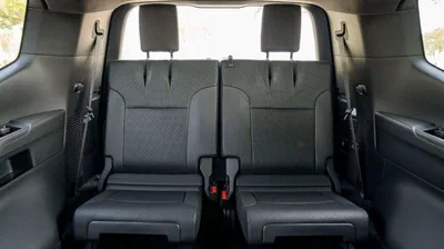 Toyota Land Cruiser GR SPORT GR-S LC300 GR SPORT 3.3D AT MY2024 – BLACK-18