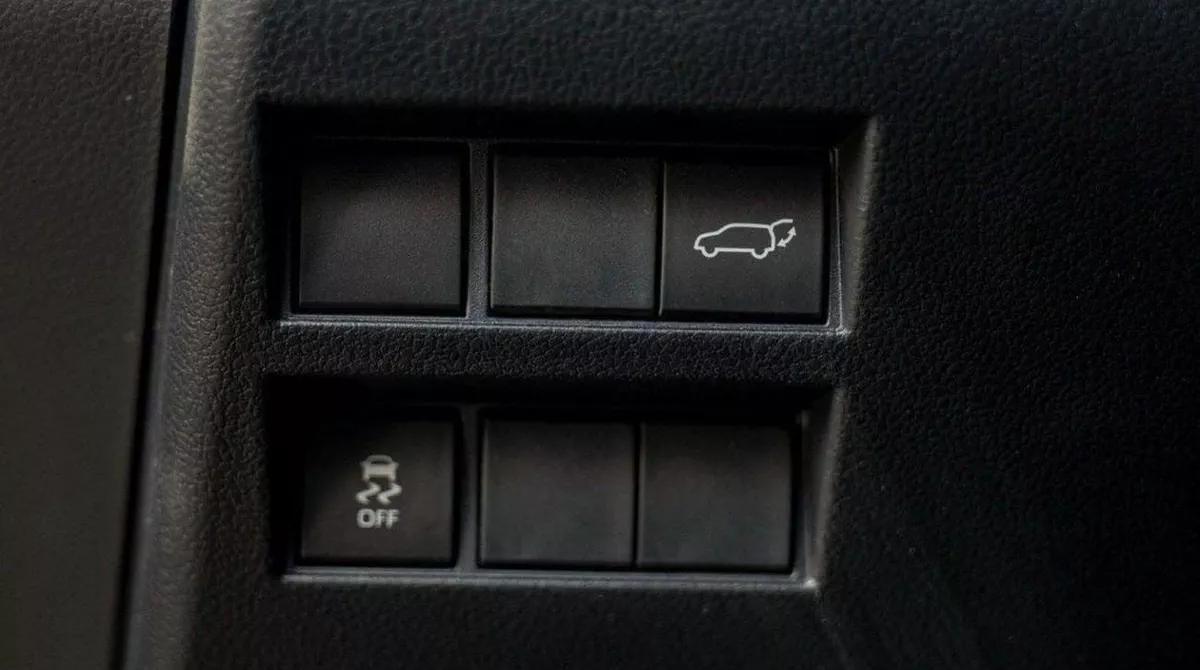 Toyota Land Cruiser GR SPORT GR-S LC300 GR SPORT 3.3D AT MY2024 – BLACK-13-0